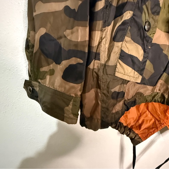 BLANKNYC Camo Windbreaker Anorak Jacket with Orange Lining. Sz L - Picture 3 of 8